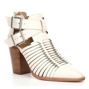 Gianni Bini Wrapped Up Heels‎